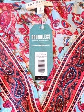 NWT Earthbound Floral Paisley V-Neck Top - Pink & Aqua